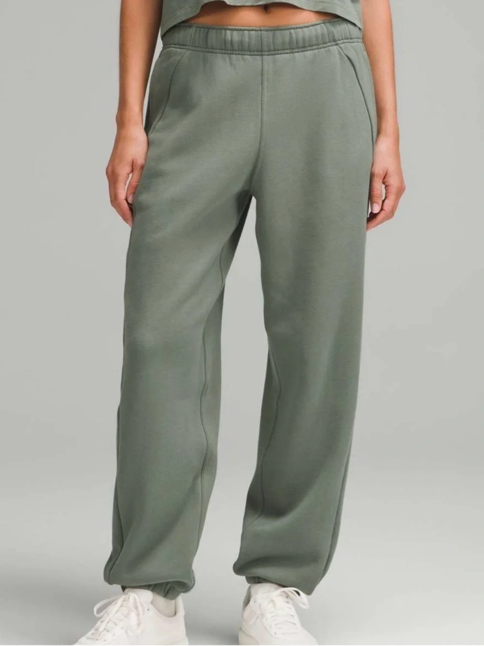 Lululemon Scuba Mid-Rise Oversized Jogger ~ Grey Eucalyptus ~ Size XXS